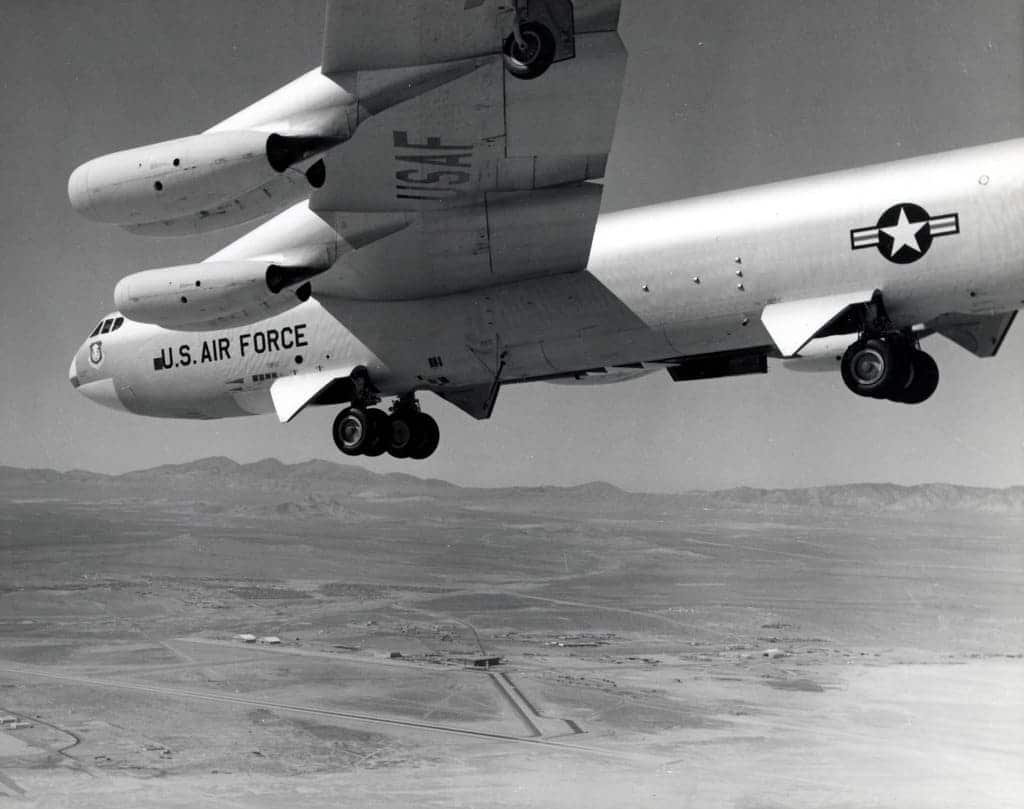 самолет Боинг RB-52B